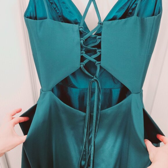 1ère Avenue Ball Gown/Prom Dress in Emerald Green Like NEW Size 4 - Picture 6 of 9